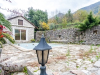 Каменный дом Столив Черногория